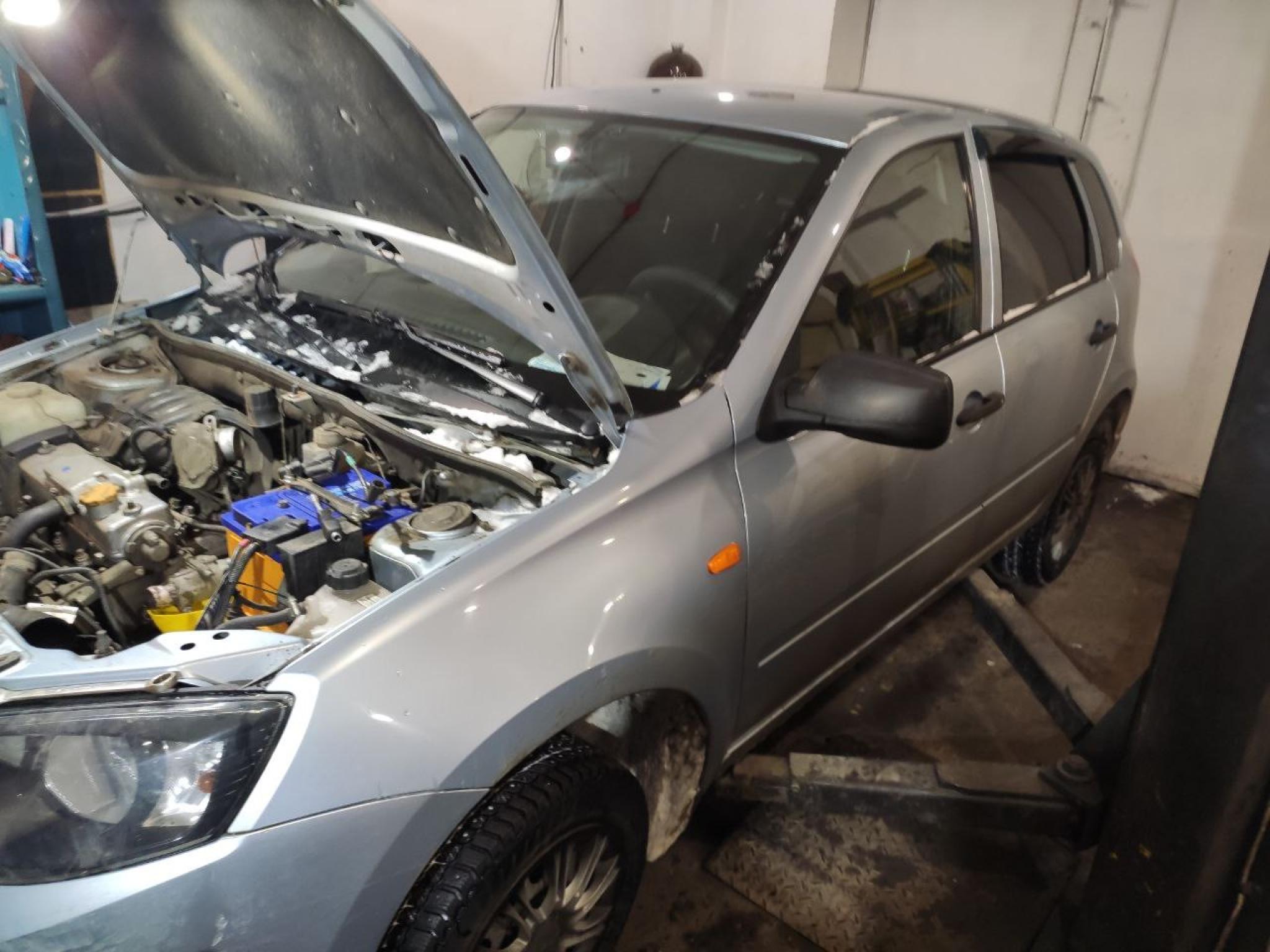 Замена термостата у автомобиля Lada Kalina